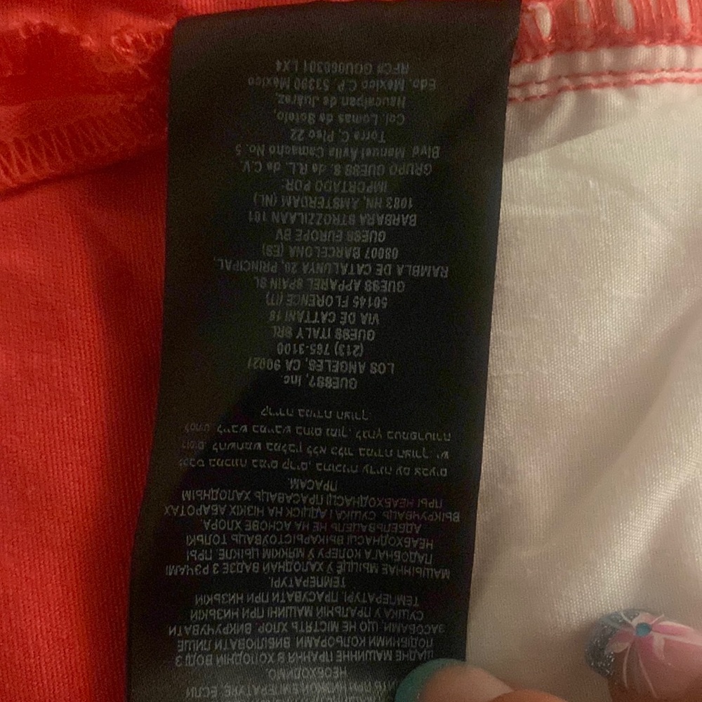 Guess Twill Shorts - Picture 8 of 8